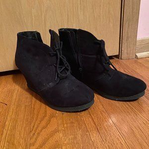 BLACK VELVET WEDGE LACE UP HEELS